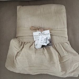 NWT Ruffled Tablecloth